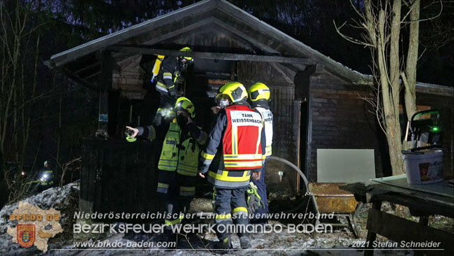 20210111 Brand einer Holzhütte im Waldgebiet Furth a.d.Triesting   Foto: © Stefan Schneider BFKDO Baden