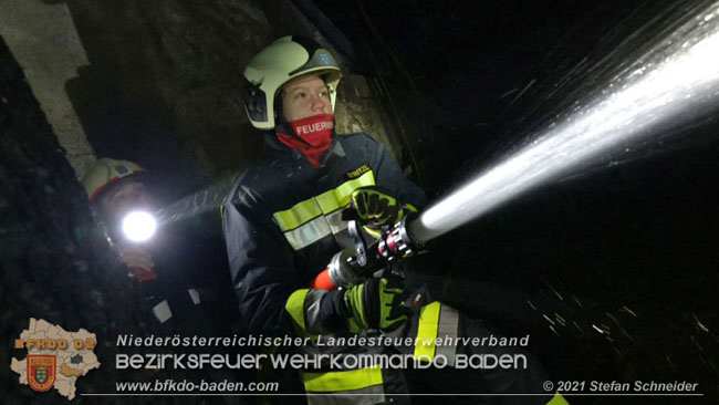 20210111 Brand einer Holzhütte im Waldgebiet Furth a.d.Triesting   Foto: © Stefan Schneider BFKDO Baden