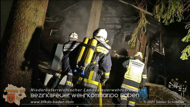 20210111 Brand einer Holzhütte im Waldgebiet Furth a.d.Triesting   Foto: © Stefan Schneider BFKDO Baden