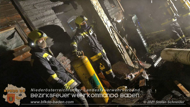 20210111 Brand einer Holzhütte im Waldgebiet Furth a.d.Triesting   Foto: © Stefan Schneider BFKDO Baden