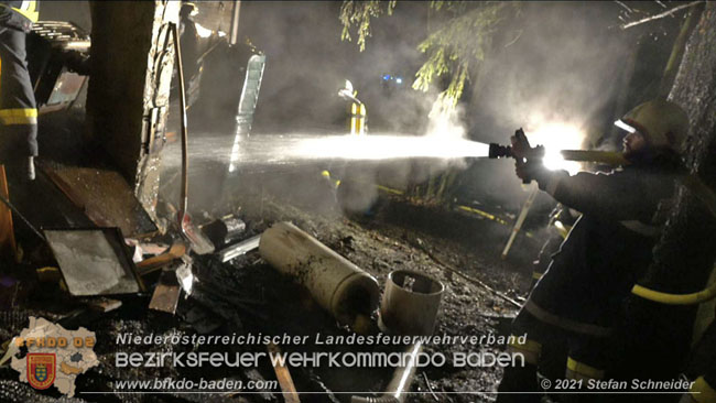 20210111 Brand einer Holzhütte im Waldgebiet Furth a.d.Triesting   Foto: © Stefan Schneider BFKDO Baden