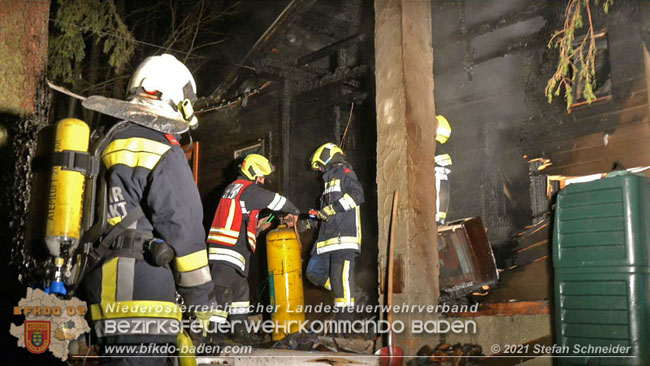 20210111 Brand einer Holzhütte im Waldgebiet Furth a.d.Triesting   Foto: © Stefan Schneider BFKDO Baden
