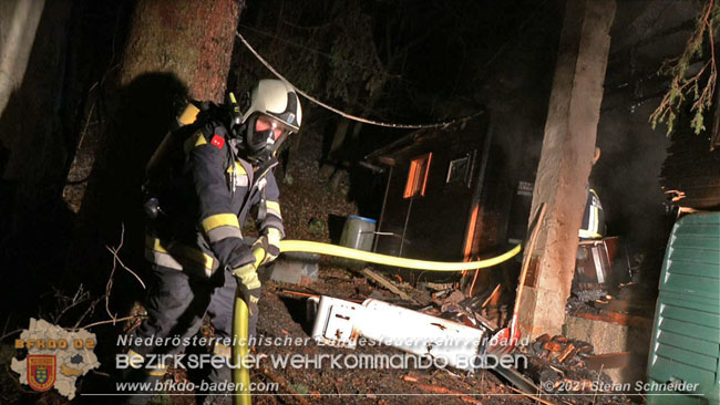 20210111 Brand einer Holzhütte im Waldgebiet Furth a.d.Triesting   Foto: © Stefan Schneider BFKDO Baden