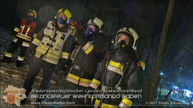 20210111 Brand einer Holzhütte im Waldgebiet Furth a.d.Triesting   Foto: © Stefan Schneider BFKDO Baden