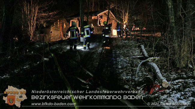 20210111 Brand einer Holzhütte im Waldgebiet Furth a.d.Triesting   Foto: © Stefan Schneider BFKDO Baden