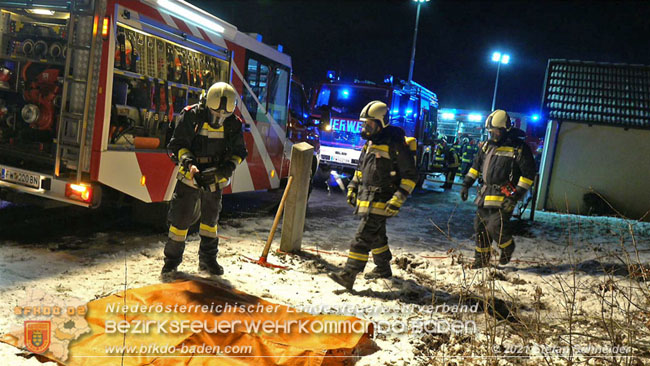 20210111 Brand einer Holzhütte im Waldgebiet Furth a.d.Triesting   Foto: © Stefan Schneider BFKDO Baden