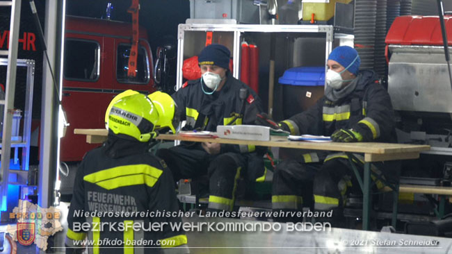 20210111 Brand einer Holzhütte im Waldgebiet Furth a.d.Triesting   Foto: © Stefan Schneider BFKDO Baden