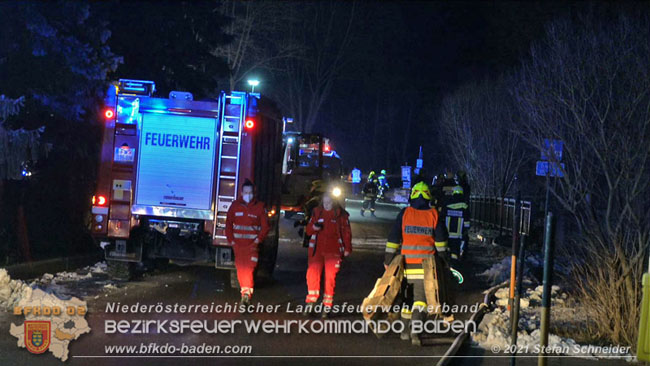 20210111 Brand einer Holzhütte im Waldgebiet Furth a.d.Triesting   Foto: © Stefan Schneider BFKDO Baden