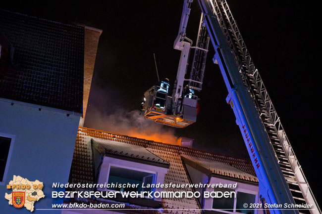 20210114 Brand in einer Traiskirchner Mansardenwohnung   Foto: © Stefan Schneider BFKDO Baden
