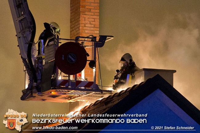 20210114 Brand in einer Traiskirchner Mansardenwohnung   Foto: © Stefan Schneider BFKDO Baden