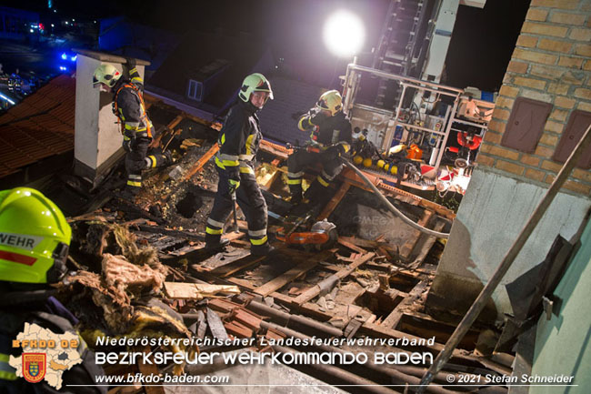 20210114 Brand in einer Traiskirchner Mansardenwohnung   Foto: © Stefan Schneider BFKDO Baden