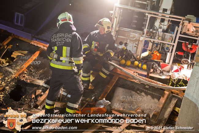 20210114 Brand in einer Traiskirchner Mansardenwohnung   Foto: © Stefan Schneider BFKDO Baden