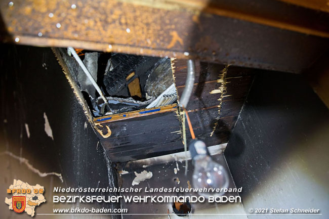 20210114 Brand in einer Traiskirchner Mansardenwohnung   Foto: © Stefan Schneider BFKDO Baden