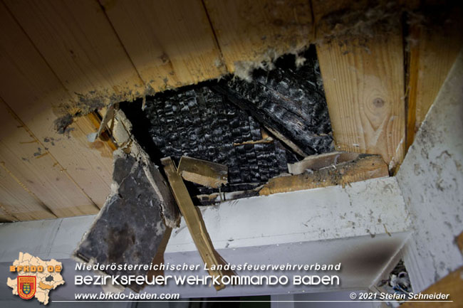 20210114 Brand in einer Traiskirchner Mansardenwohnung   Foto: © Stefan Schneider BFKDO Baden