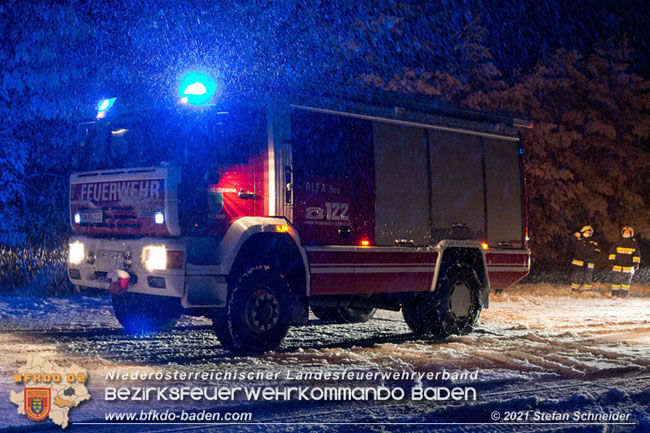 20210126 Totalsperre der A21 wegen haengengebliebener Lkws  Foto: © Stefan Schneider BFKDO Baden