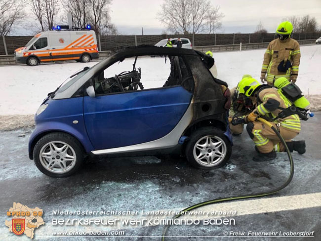 20210128 Fahrzeugbrand auf der A2 bei Leobersdorf  Foto: © Freiwillige Feuerwehr Leobersdorf