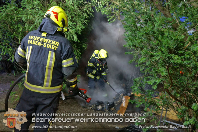 20210205 Vermeintliche Brandstiftung beim historischen Café im Badener Kurpark  Foto: © Freiwillige Feuerwehr Baden-Stadt