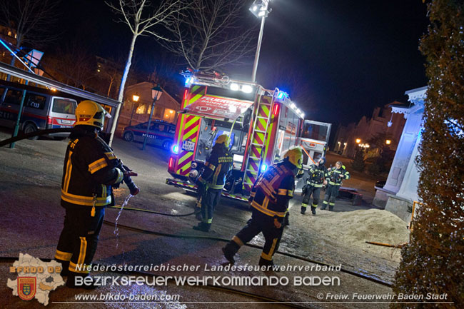 20210205 Vermeintliche Brandstiftung beim historischen Café im Badener Kurpark  Foto: © Freiwillige Feuerwehr Baden-Stadt