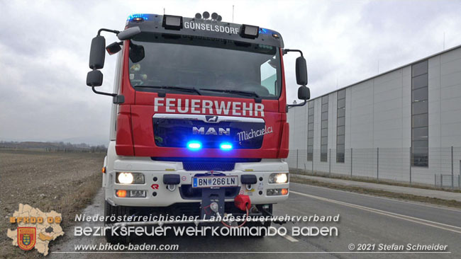20210208 Sattelzug uebersieht beim Abbiegen Kleintransporter  Foto: © Stefan Schneider