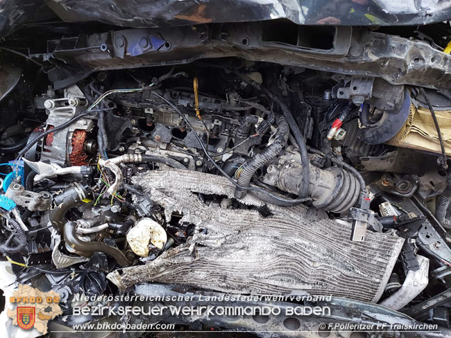 20210219 Verkehrsunfall auf der Umfahrung Oeynhausen   Foto: © Franz Pölleritzer FF Traiskirchen-Stadt 