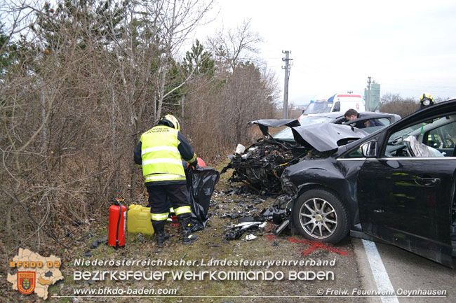 20210219 Verkehrsunfall auf der Umfahrung Oeynhausen   Foto: © Freiwillige Feuerwehr Oeynhausen