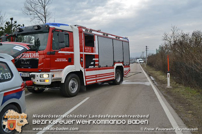 20210219 Verkehrsunfall auf der Umfahrung Oeynhausen   Foto: © Freiwillige Feuerwehr Oeynhausen