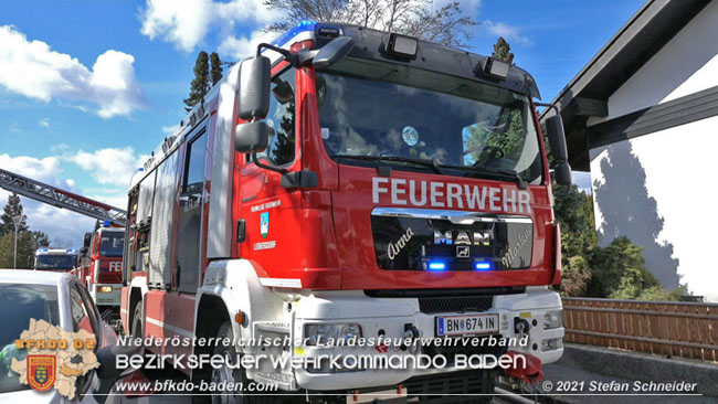 20210315 Brand im Leobersdorfer Siedlungsgebiet  Foto: © Stefan Schneider BFKDO BADEN