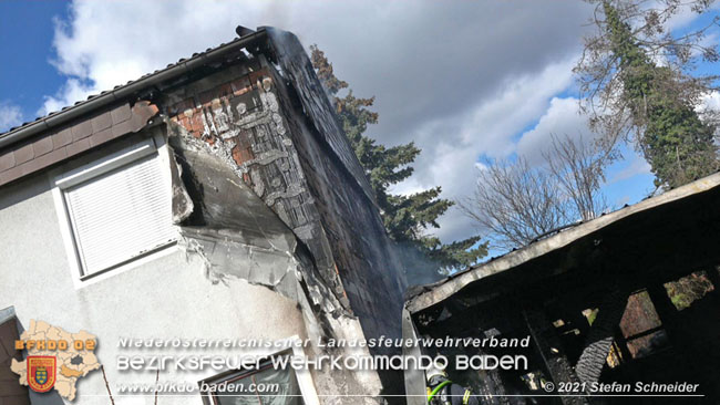 20210315 Brand im Leobersdorfer Siedlungsgebiet  Foto: © Stefan Schneider BFKDO BADEN