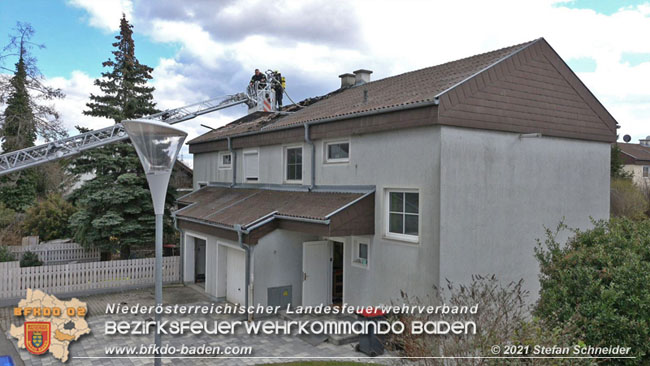 20210315 Brand im Leobersdorfer Siedlungsgebiet  Foto: © Stefan Schneider BFKDO BADEN