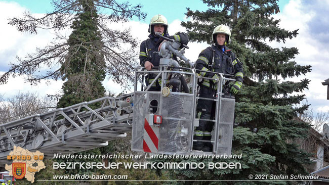 20210315 Brand im Leobersdorfer Siedlungsgebiet  Foto: © Stefan Schneider BFKDO BADEN