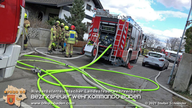 20210315 Brand im Leobersdorfer Siedlungsgebiet  Foto: © Stefan Schneider BFKDO BADEN