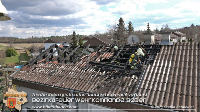 20210315 Brand im Leobersdorfer Siedlungsgebiet  Foto: © Stefan Schneider BFKDO BADEN