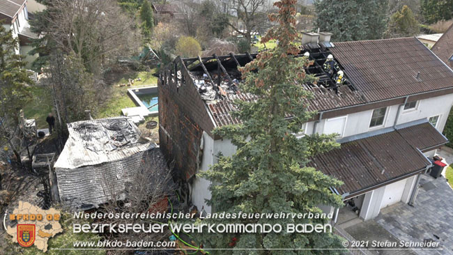 20210315 Brand im Leobersdorfer Siedlungsgebiet  Foto: © Stefan Schneider BFKDO BADEN