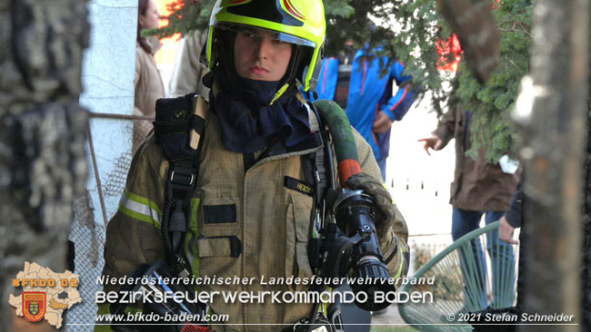 20210315 Brand im Leobersdorfer Siedlungsgebiet  Foto: © Stefan Schneider BFKDO BADEN