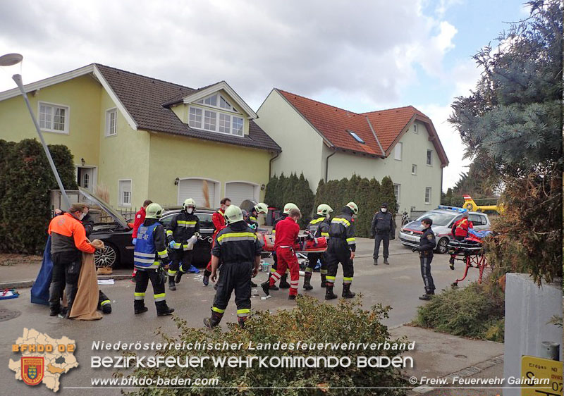20210317 Verkehrsunfall in Gainfarn  Foto: © Freiwillige Feuerwehr Gainfarn