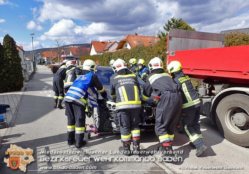 20210317 Verkehrsunfall in Gainfarn  Foto: © Freiwillige Feuerwehr Gainfarn