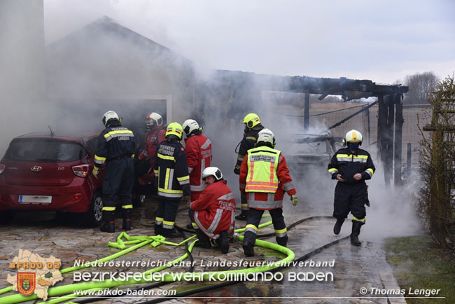 20210323 Carport und Garage in Brand in Landegg  Foto: © Thomas Lenger