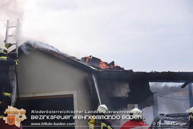 20210323 Carport und Garage in Brand in Landegg  Foto: © Thomas Lenger