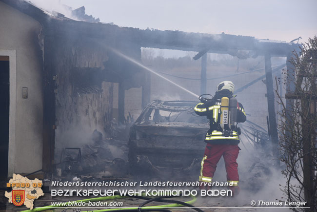 20210323 Carport und Garage in Brand in Landegg  Foto: © Thomas Lenger