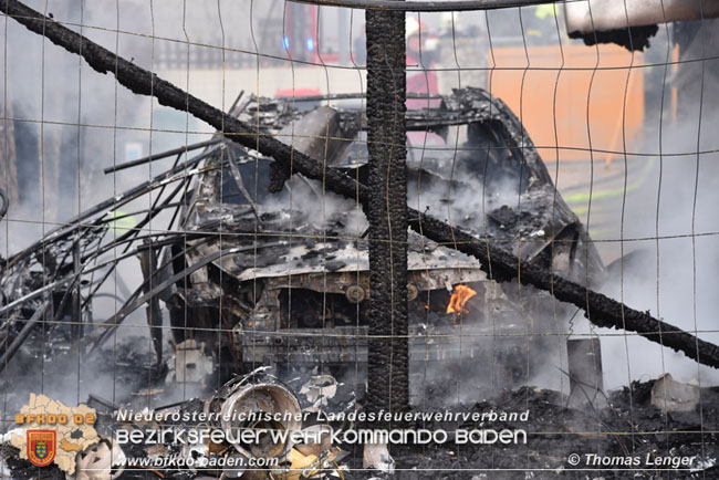 20210323 Carport und Garage in Brand in Landegg  Foto: © Thomas Lenger