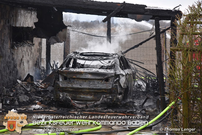 20210323 Carport und Garage in Brand in Landegg  Foto: © Thomas Lenger