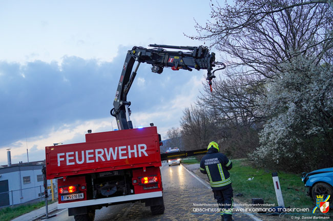 20210402 Tödlicher Verkehrsunfall in Tribuswinkel Foto: © Ing. Daniel Bartmann 20210402 Tödlicher Verkehrsunfall in Tribuswinkel Foto: © Ing. Daniel Bartmann