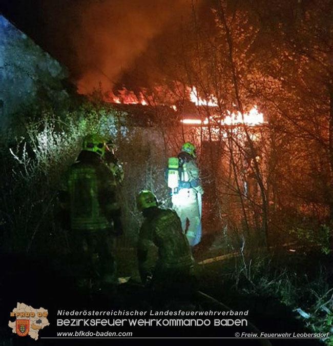 20210421 Brand eines leerstehenden Gebaeudes in Leobersdorf  Foto: © Freiwillige Feuerwehr Leobersdorf