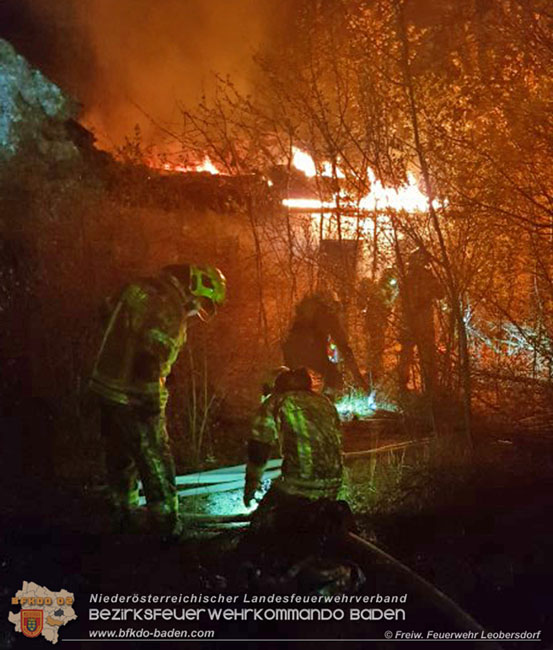 20210421 Brand eines leerstehenden Gebaeudes in Leobersdorf  Foto: © Freiwillige Feuerwehr Leobersdorf