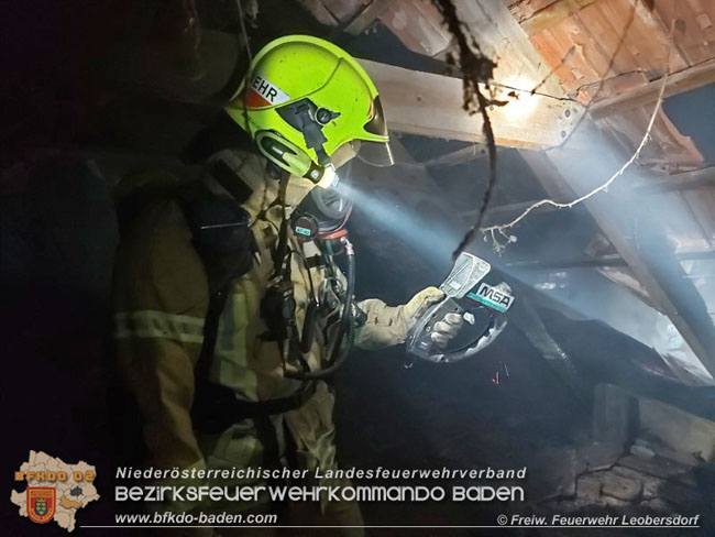 20210421 Brand eines leerstehenden Gebaeudes in Leobersdorf  Foto: © Freiwillige Feuerwehr Leobersdorf