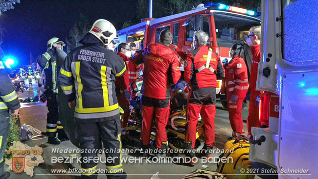 20210427 Wohnungsbrand mit schwerverletzter Frau im Badener Ortsteil Weikersdorf  Foto: © Freiwillige Feuerwehr Baden-Stadt / Stefan Schneider