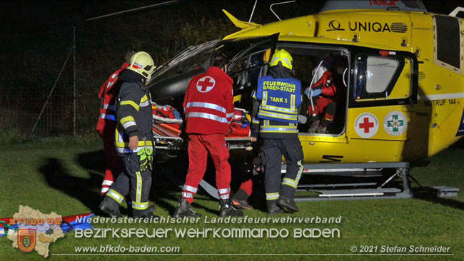 20210427 Wohnungsbrand mit schwerverletzter Frau im Badener Ortsteil Weikersdorf  Foto: © Freiwillige Feuerwehr Baden-Stadt / Stefan Schneider