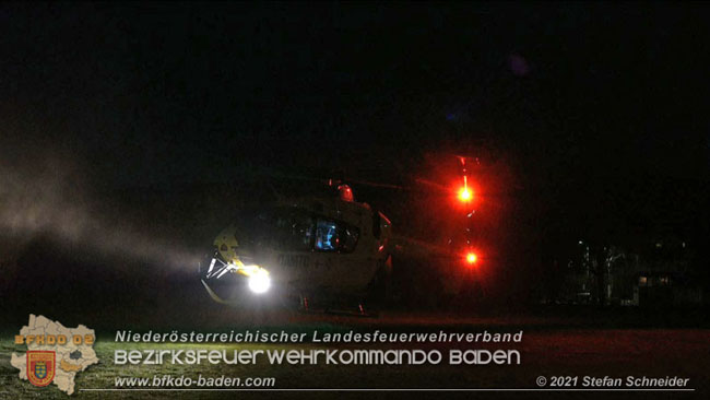 20210427 Wohnungsbrand mit schwerverletzter Frau im Badener Ortsteil Weikersdorf  Foto: © Freiwillige Feuerwehr Baden-Stadt / Stefan Schneider