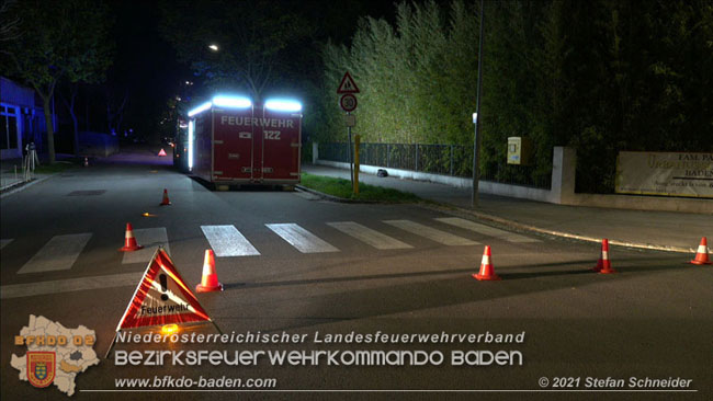 20210427 Wohnungsbrand mit schwerverletzter Frau im Badener Ortsteil Weikersdorf  Foto: © Freiwillige Feuerwehr Baden-Stadt / Stefan Schneider