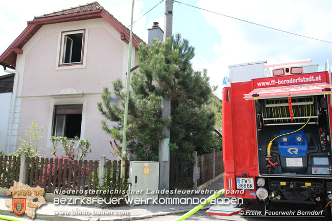 20210503 Wohnhausbrand mit Personenrettung in Berndorf  Foto: © Freiwillige Feuerwehr Berndorf-Stadt